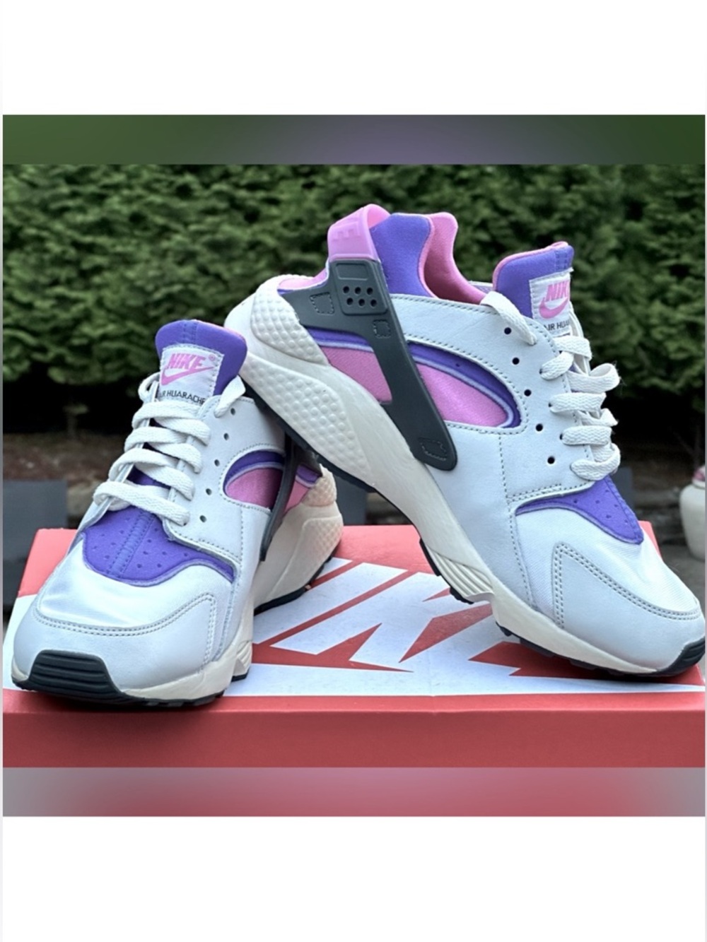 NEW Nike Air Huarache Premium - Mens US 9.5 | Womens US 11